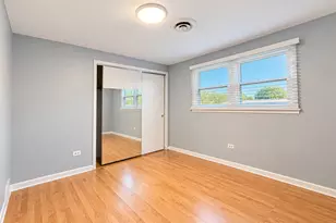 7052 W 64th Pl, Chicago, IL 60638 - Photo 18