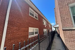 7832 S Cregier Ave, Chicago, IL 60649 - Photo 2