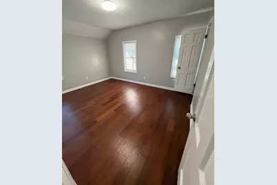 10809 S Avenue O, Chicago, IL 60617 - Photo 8