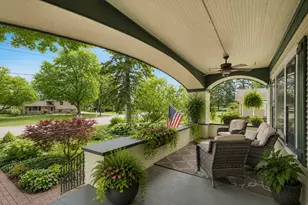 256 Center Rd, Frankfort, IL 60423 - Photo 2