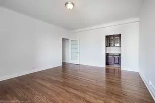 5000 S Cornell Ave, Chicago, IL 60615 - Photo 10