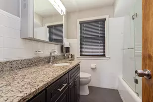 2928 W 92nd St, Evergreen Park, IL 60805 - Photo 18