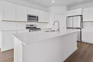 17206 Donegal St, Tinley Park, IL 60477 - Photo 2