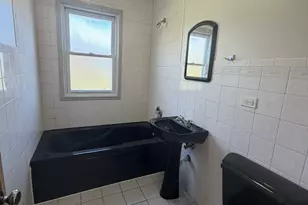 11407 S Avon Ave, Alsip, IL 60803 - Photo 12