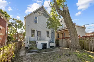 820 E 90th Pl, Chicago, IL 60619 - Photo 18