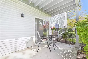 2254 Petworth Ct, Naperville, IL 60565 - Photo 24
