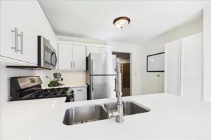 2254 Petworth Ct, Naperville, IL 60565 - Photo 14