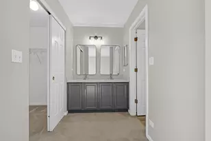 1530 E Chivalry Ct, Palatine, IL 60074 - Photo 12