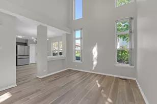 1530 E Chivalry Ct, Palatine, IL 60074 - Photo 2