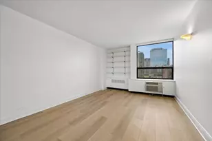 1360 N Sandburg Terrace, Chicago, IL 60610 - Photo 10