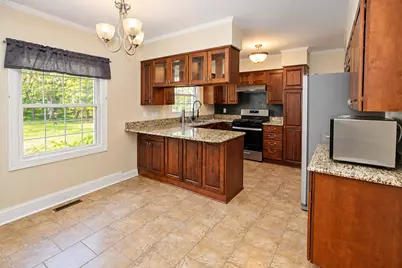624 Green Oaks Drive, Crystal Lake, IL 60014 - Photo 8