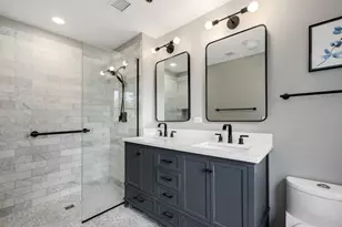 2335 W Belle Plaine Ave, Chicago, IL 60618 - Photo 16