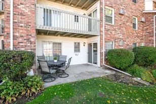 4316 W Shamrock Ln, McHenry, IL 60050 - Photo 1