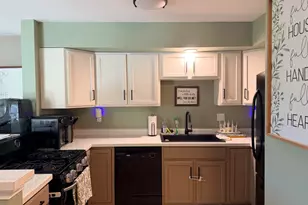 213 Oakwood Ave, Oglesby, IL 61348 - Photo 6