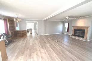 322 Lilac Ln, Matteson, IL 60443 - Photo 8
