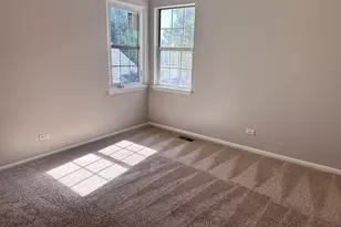 132 Golfview Dr, Glendale Heights, IL 60139 - Photo 10