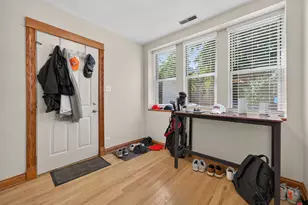 3339 N Hamilton Ave, Chicago, IL 60618 - Photo 20