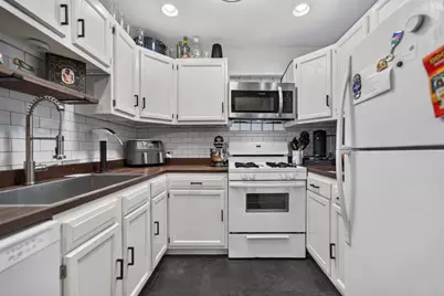 3339 N Hamilton Avenue, Chicago, IL 60618 - Photo 6