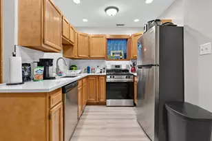 3339 N Hamilton Ave, Chicago, IL 60618 - Photo 30