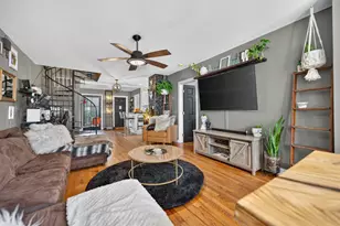 3339 N Hamilton Ave, Chicago, IL 60618 - Photo 2