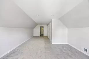 10220 S Indiana Ave, Chicago, IL 60628 - Photo 8