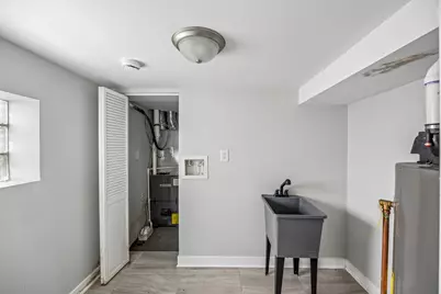 10220 S Indiana Avenue, Chicago, IL 60628 - Photo 14