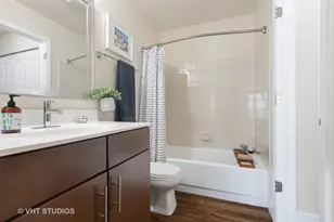 11 Kensington Cir, Wheaton, IL 60189 - Photo 24