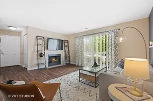 11 Kensington Cir, Wheaton, IL 60189 - Photo 10