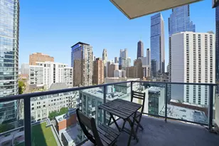 110 W Superior St, Chicago, IL 60654 - Photo 6