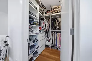 110 W Superior St, Chicago, IL 60654 - Photo 18