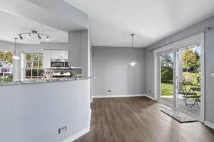 110 Hemstead St, Lake Bluff, IL 60044 - Photo 16