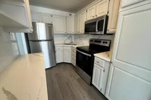 4800 S Chicago Beach Dr, Chicago, IL 60615 - Photo 4