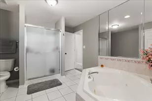 7947 Richardson Ln, Tinley Park, IL 60487 - Photo 18