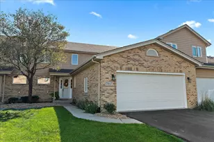 7947 Richardson Ln, Tinley Park, IL 60487 - Photo 2