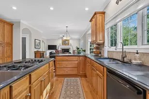 21W751 Maple Ave, Medinah, IL 60157 - Photo 14