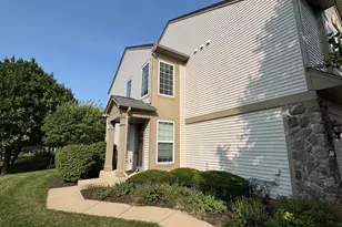 1399 Crimson Ln, Yorkville, IL 60560 - Photo 2