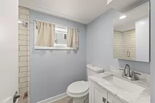 118 N President St, Wheaton, IL 60187 - Photo 30