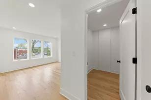 118 N President St, Wheaton, IL 60187 - Photo 18