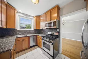 2 S Lincoln Ave, Park Ridge, IL 60068 - Photo 6