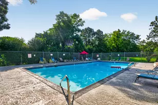 7211 Wolf Rd, Indian Head Park, IL 60525 - Photo 22