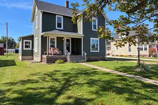 721 S Logan St, Lena, IL 61048 - Photo 18