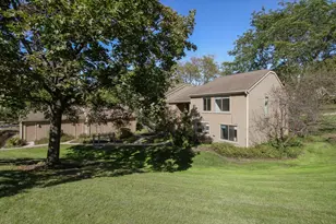 746B Oak Hill Rd, Lake Barrington, IL 60010 - Photo 1
