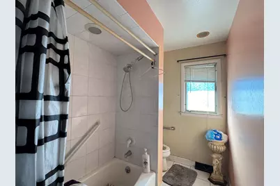 1220 N Lind Avenue, Berkeley, IL 60163 - Photo 6