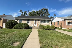 1220 N Lind Ave, Berkeley, IL 60163 - Photo 1