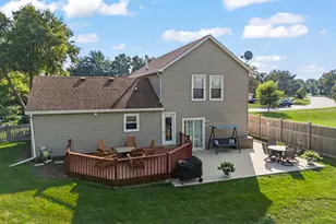 1901 Clydesdale Dr, Wheaton, IL 60189 - Photo 30
