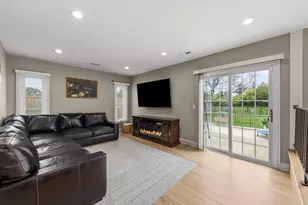 1901 Clydesdale Dr, Wheaton, IL 60189 - Photo 14