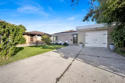 1520 Oakton Street, Park Ridge, IL 60068 - Photo 2