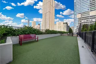 345 N La Salle Dr, Chicago, IL 60654 - Photo 20