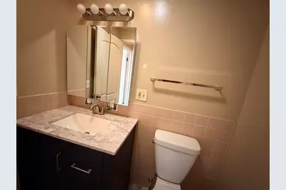 1615 Howard Street #201, Evanston, IL 60202 - Photo 12