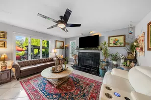 958 Fremont St, Bartlett, IL 60103 - Photo 10